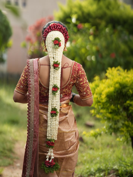 Poola Jada Home Delivery in Hyderabad